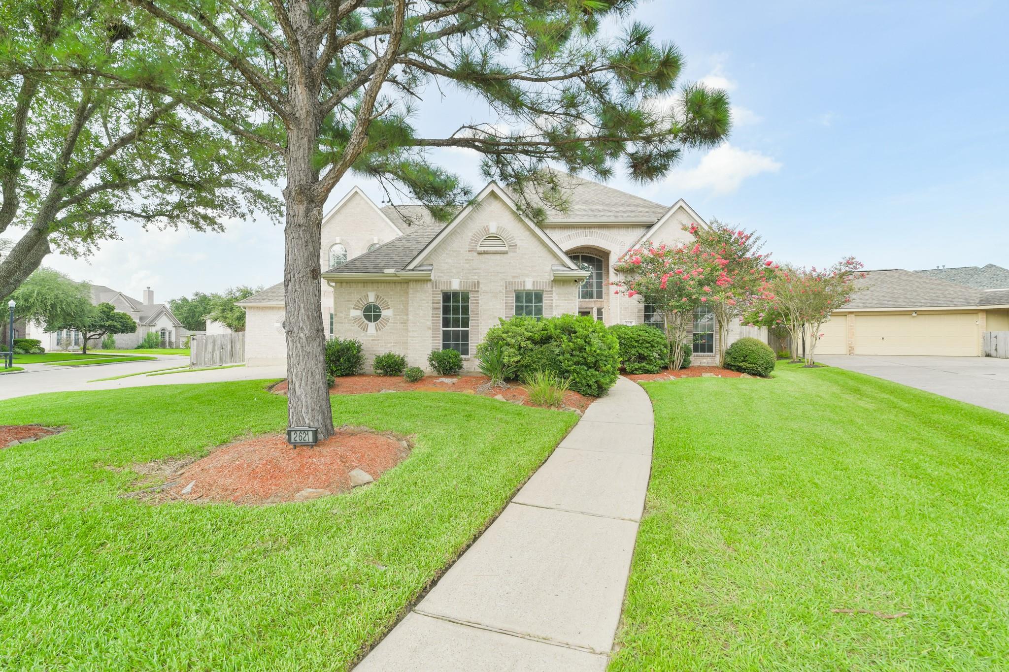 2621 Drift Wood Lane