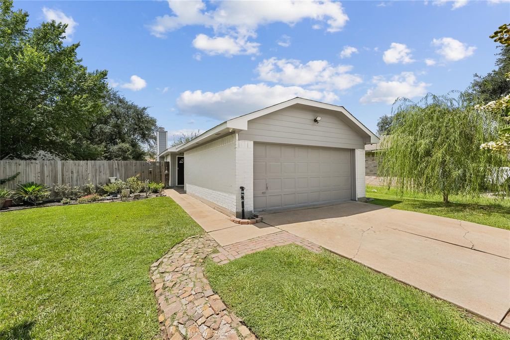 Photo of 6703 Dewcrest Drive, Katy, TX 77449 (MLS # 60828315)