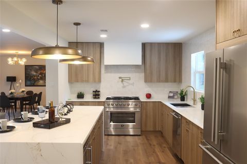 Photo of 6214 Yarwell Drive, Houston, TX 77096 (MLS # 8371613)