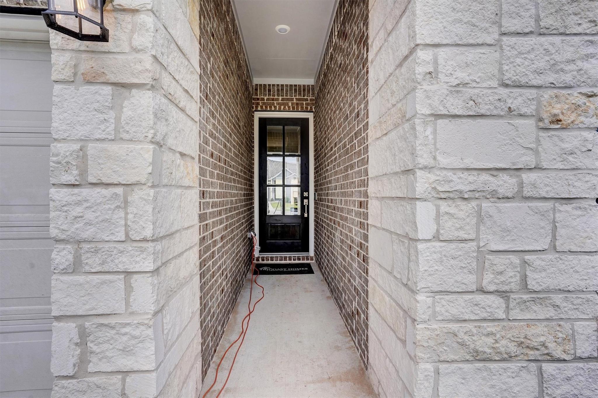 7542 Coral Lake Drive