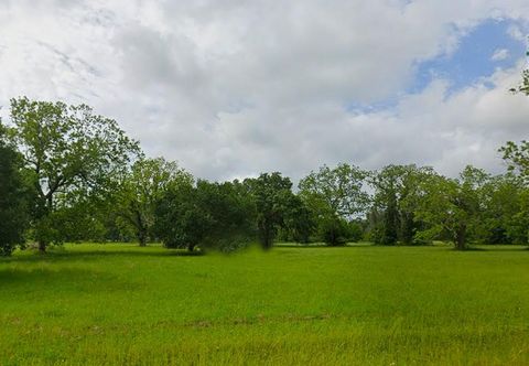 Photo of 142 Horse Shoe Trail, Angleton, TX 77515 (MLS # 8708387) Photo of 142 Horse Shoe Trail, Angleton, TX 77515 (MLS # 8708387)