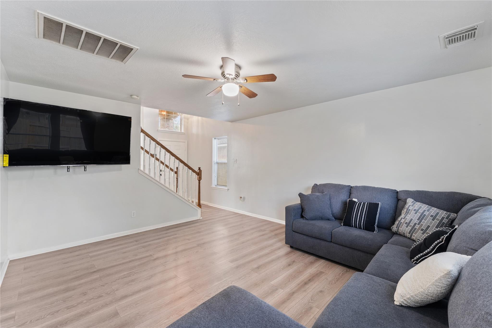 5906 Ricker Park Circle