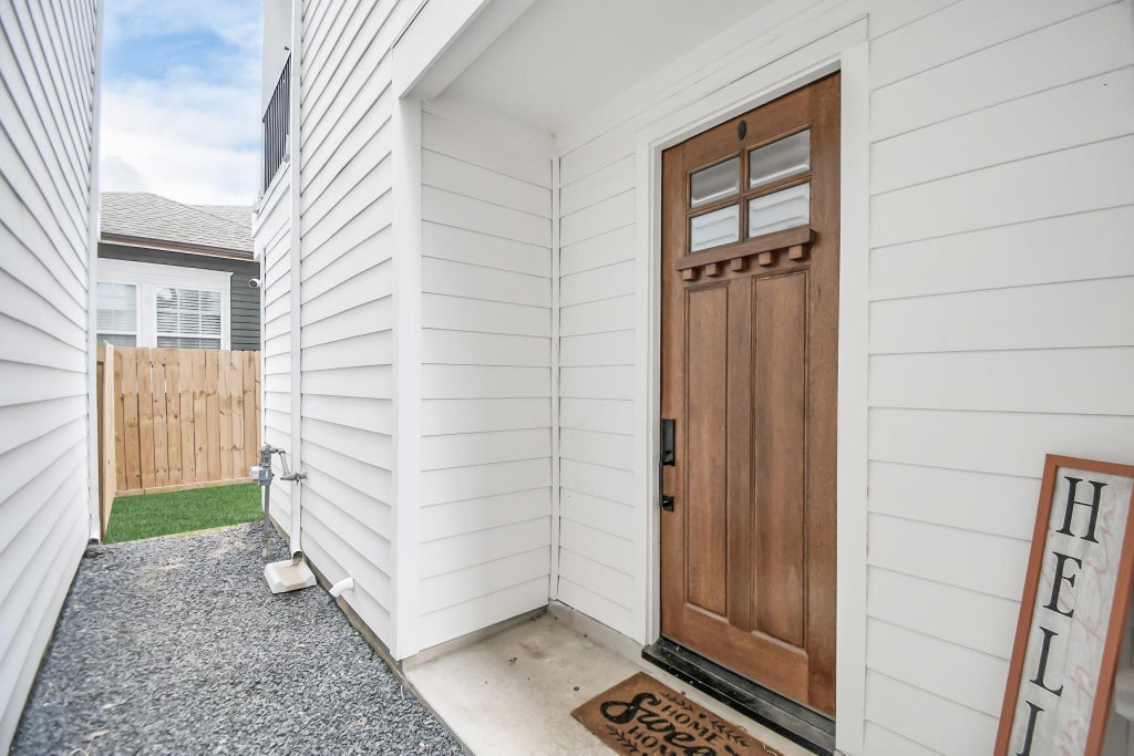 Photo of 2015 Cochran Street, Houston, TX 77009 (MLS # 62274294)