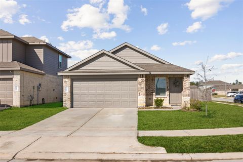 Photo of 5455 Desert Glen Dr Dr, Spring, TX 77373 (MLS # 79504522)
