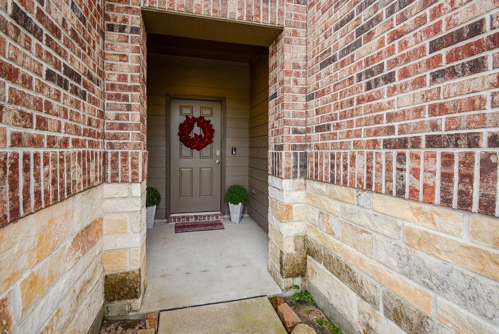 Photo of 29623 Juniper Court, Katy, TX 77494 (MLS # 35878263)