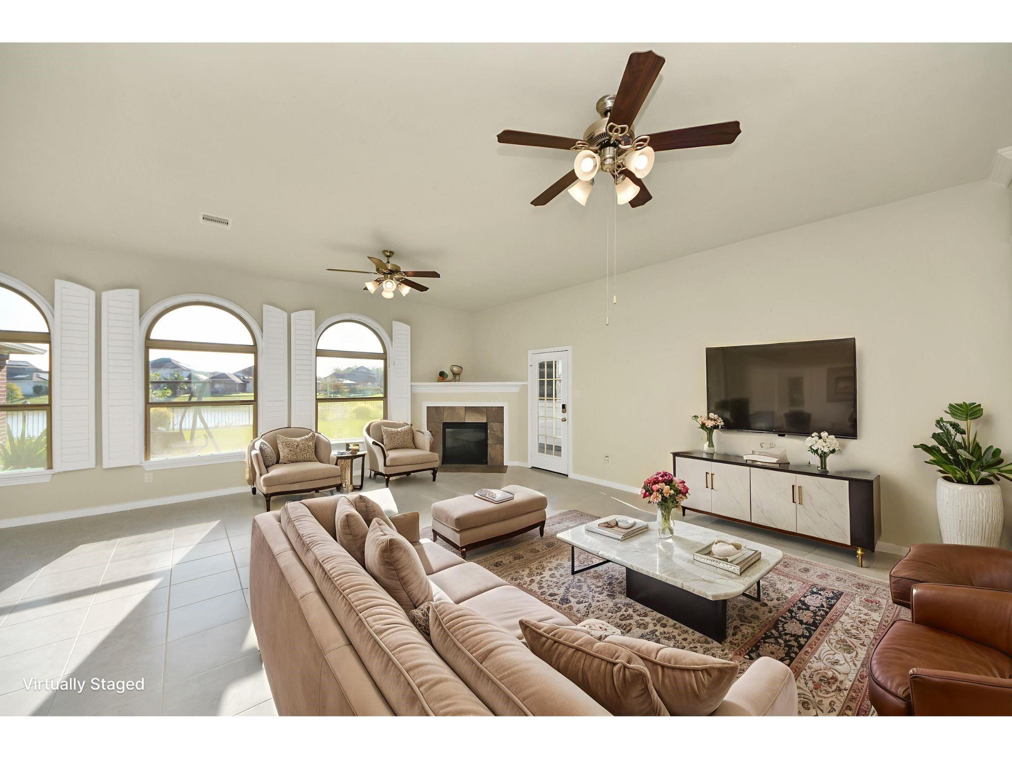 6623 Falcon Ridge