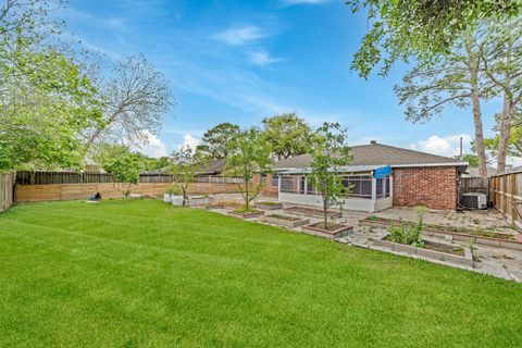 Tiny photo for 10606 Kirkdale Drive, Houston, TX 77089 (MLS # 10240359)