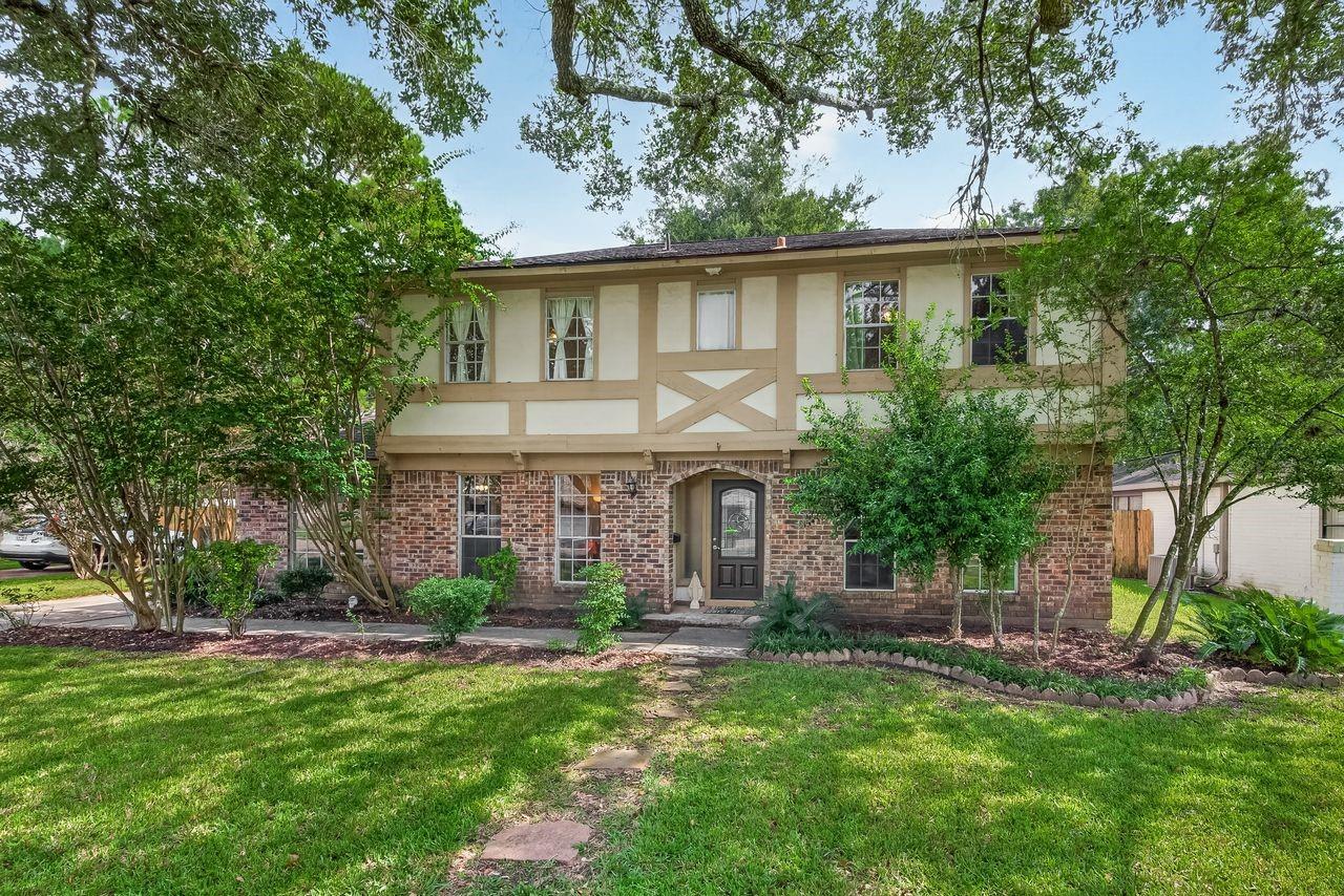 2025 Briar Lane