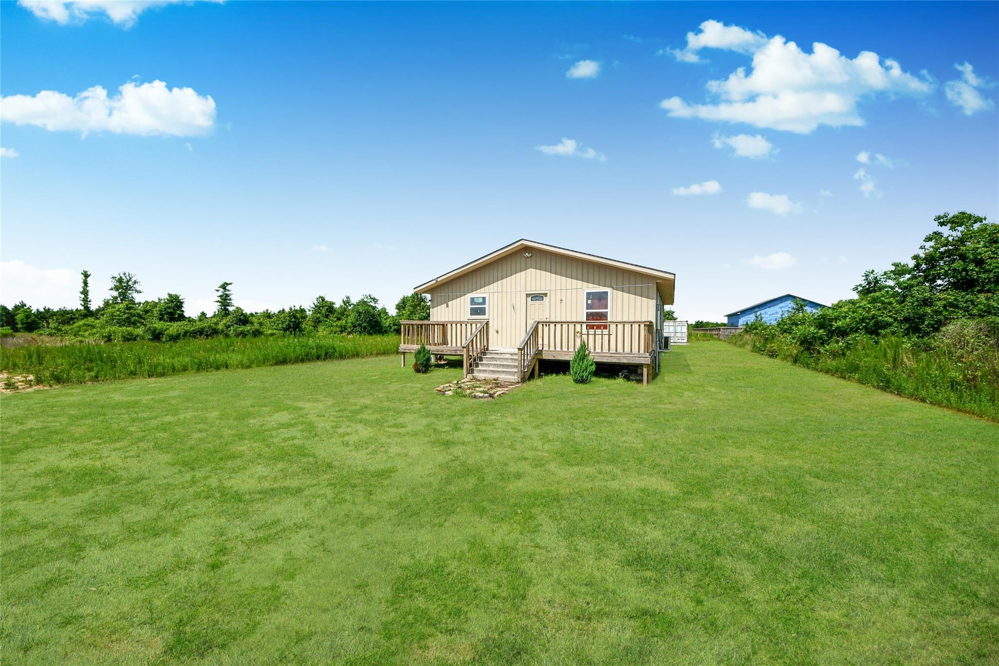 6076 Road 3550