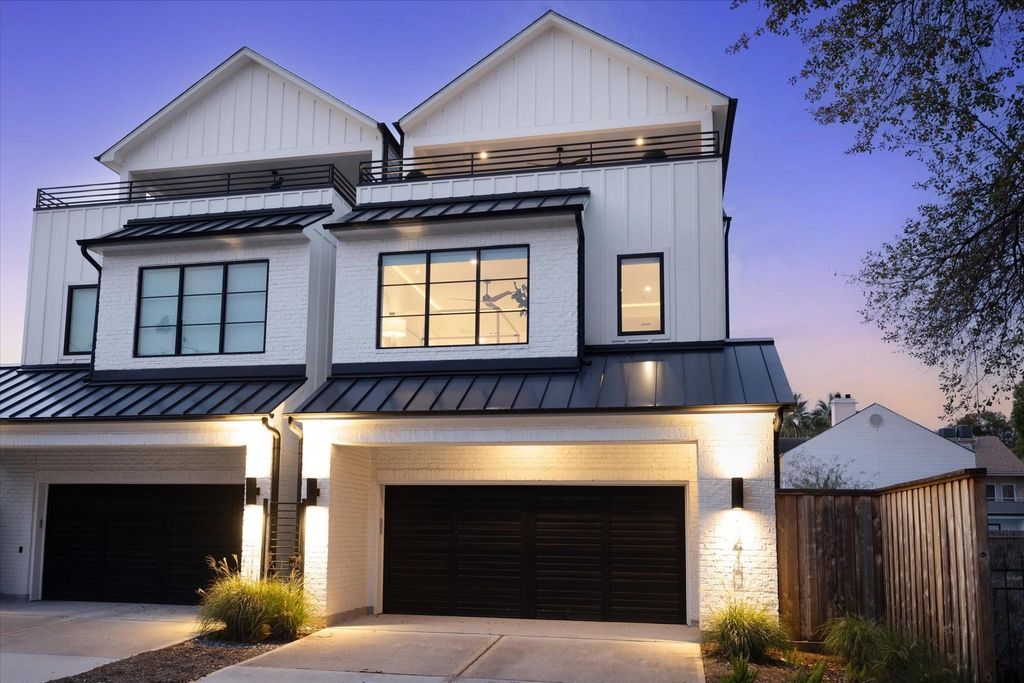 Photo of 1410 Indiana Street, Houston, TX 77006 (MLS # 65796087)