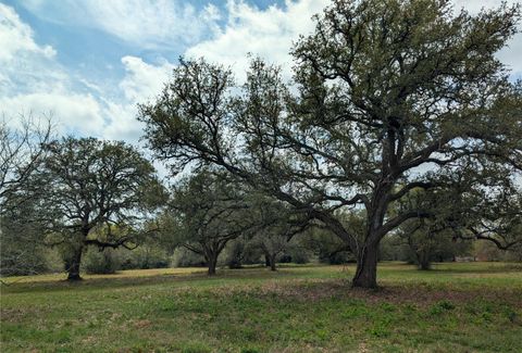 Vacant Land For Sale - 9487 Bauer Road<br/> Fayetteville, TX 78940