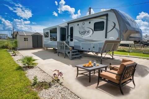 Photo of 1335 Marlin Drive, Sargent, TX 77414 (MLS # 3042228) Photo of 1335 Marlin Drive, Sargent, TX 77414 (MLS # 3042228)