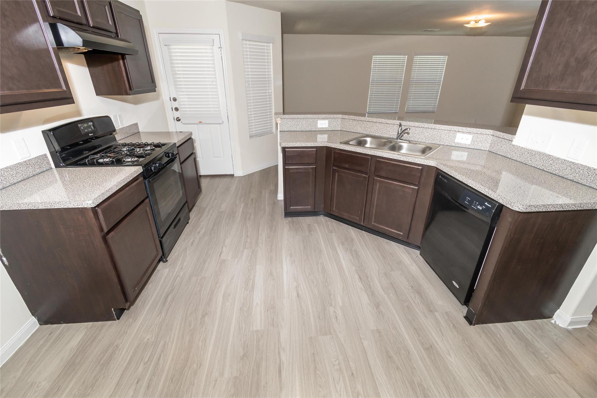 5634 Latta Plantation Drive