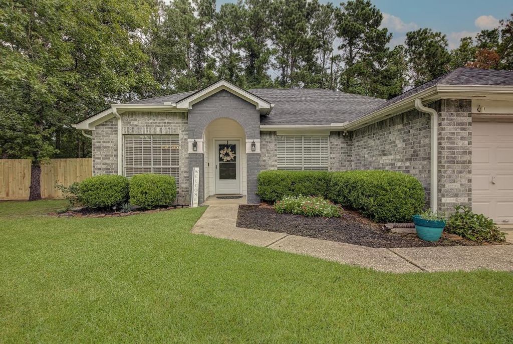 Photo of 21689 Holly Leaf Court, Porter, TX 77365 (MLS # 9562350)