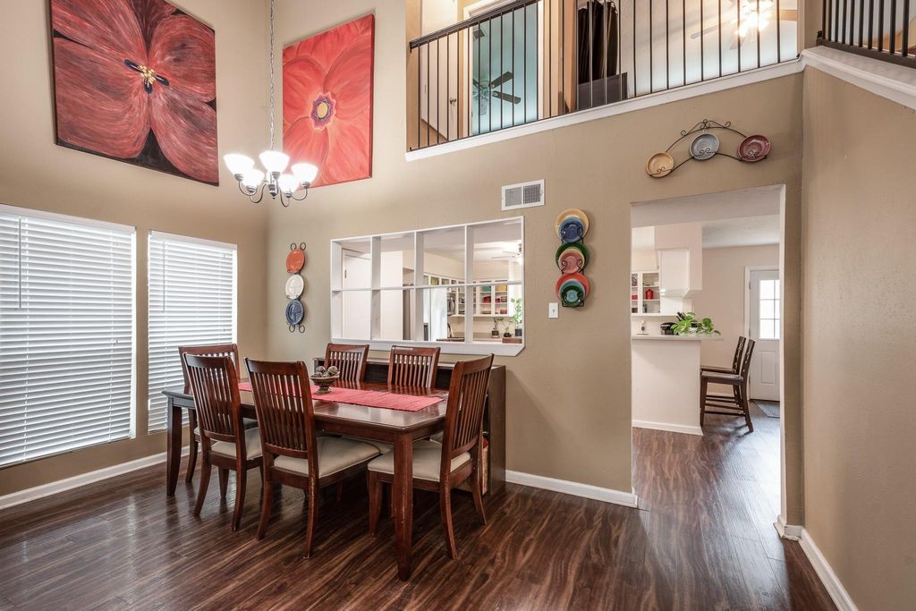 Photo of 19014 Pine Trace Court, Humble, TX 77346 (MLS # 98966106)