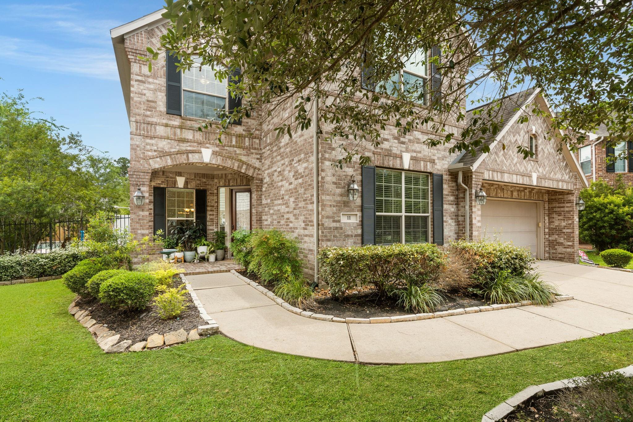 11 Pintuck Place