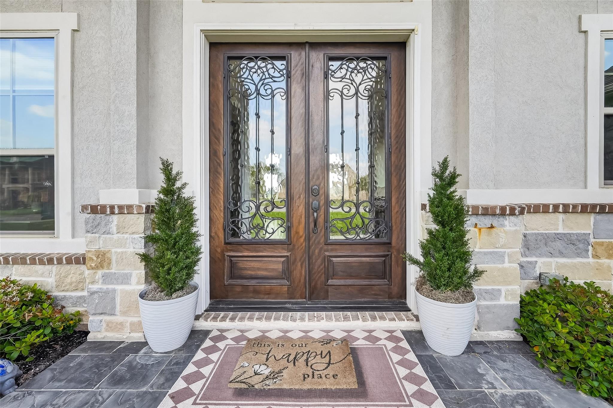 10905 Dauphine Street