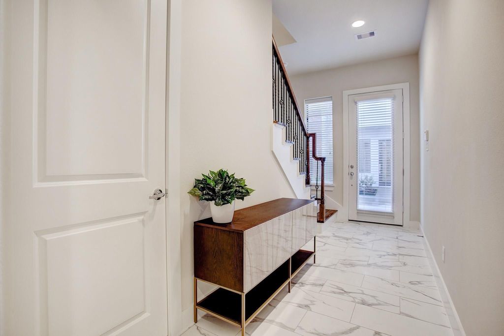 Photo of 2926 Alice Street, Houston, TX 77054 (MLS # 13488711)