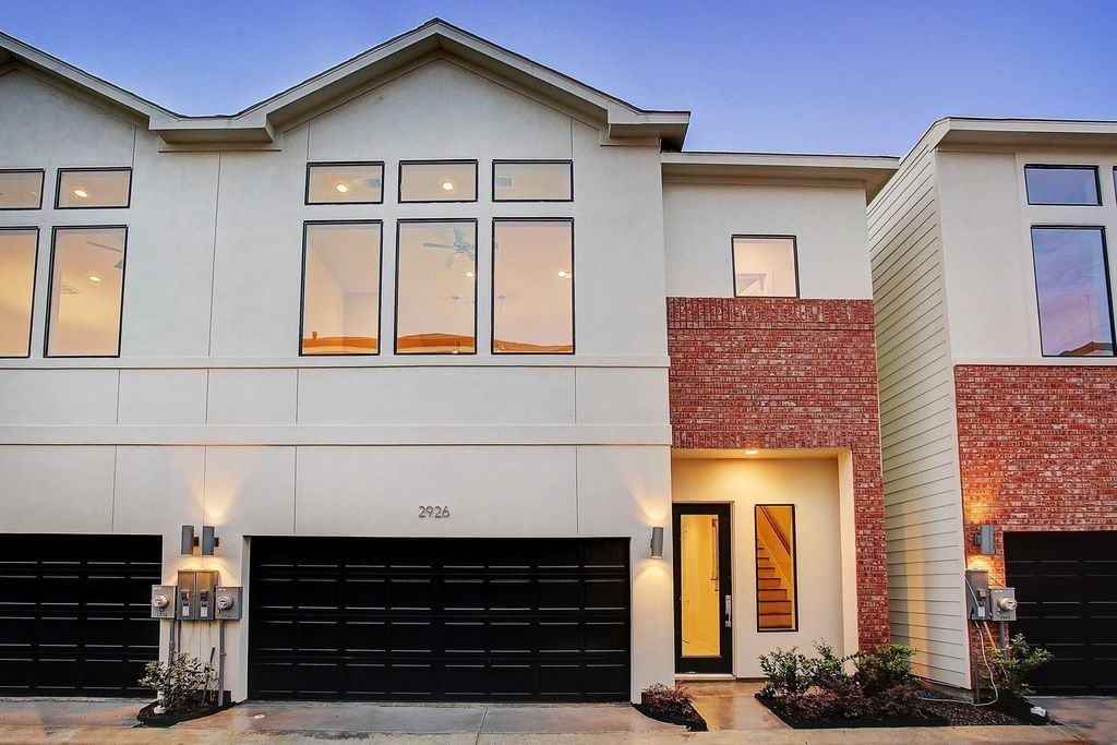 Photo of 2926 Alice Street, Houston, TX 77054 (MLS # 13488711)