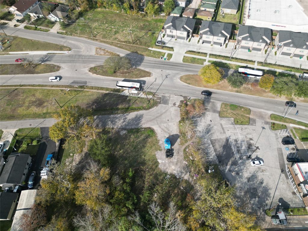 Photo of 8522 Amadwe Street, Houston, TX 77051 (MLS # 21536074)