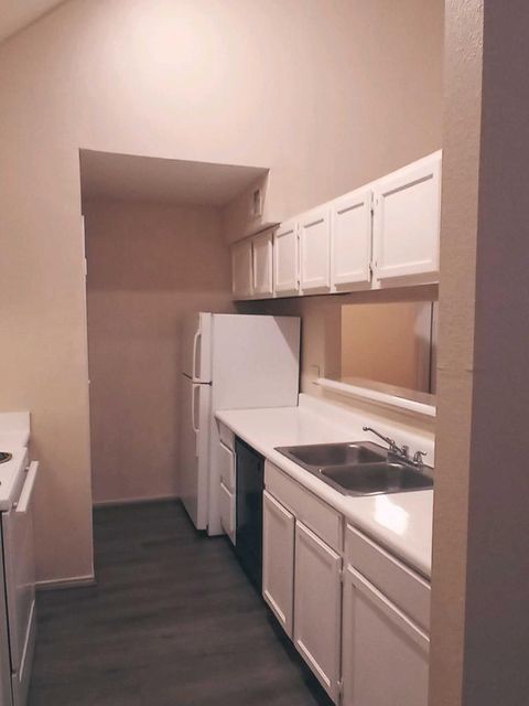 Photo of 14550 Fonmeadow Drive #1100, Houston, TX 77035 (MLS # 13832436)