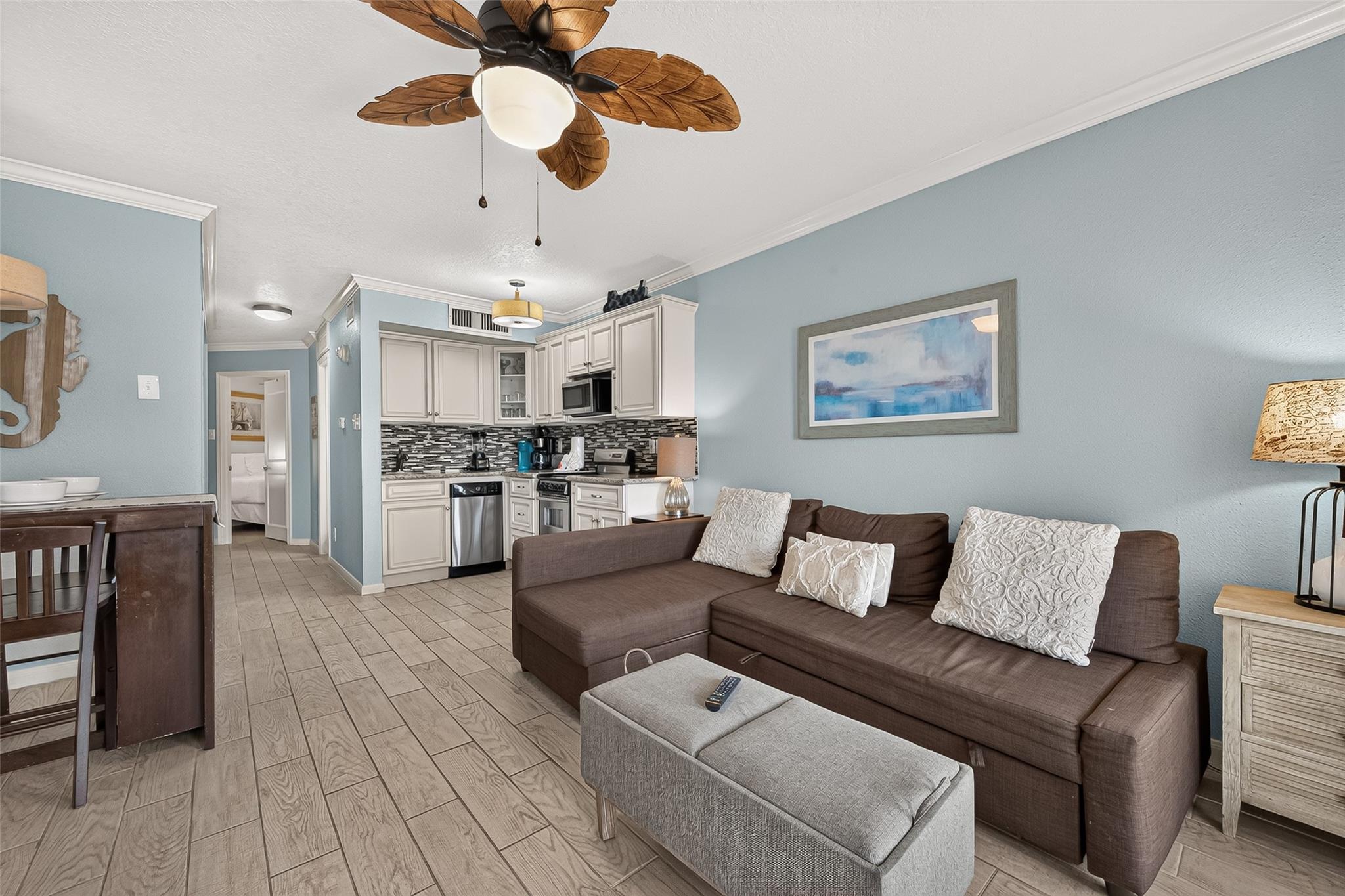 6300 Seawall Boulevard 9203