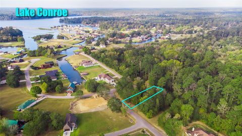Photo of 5 W Forest Drive, New Waverly, TX 77358 (MLS # 10727333)