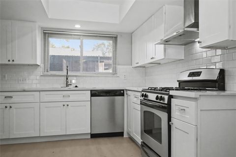 Photo of 2244 Triway Lane #109, Houston, TX 77043 (MLS # 92613340)