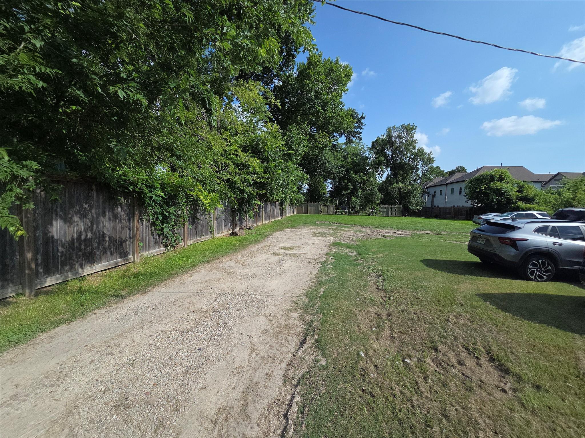 701 Mansfield Street