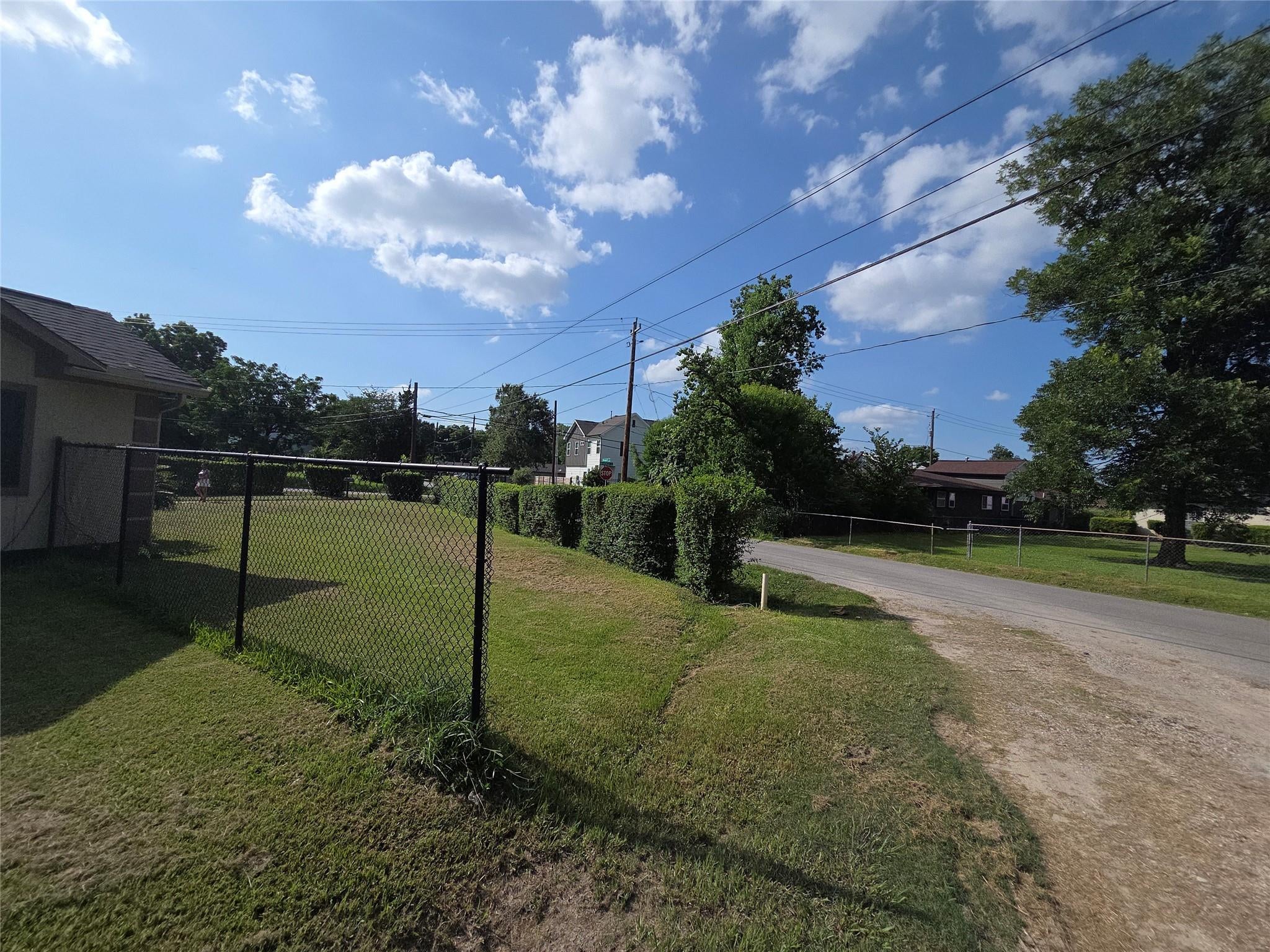 701 Mansfield Street