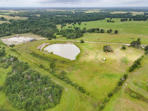 Mobile Home For Sale - 8230 Burns Rd Road<br/> Midway, TX 75852