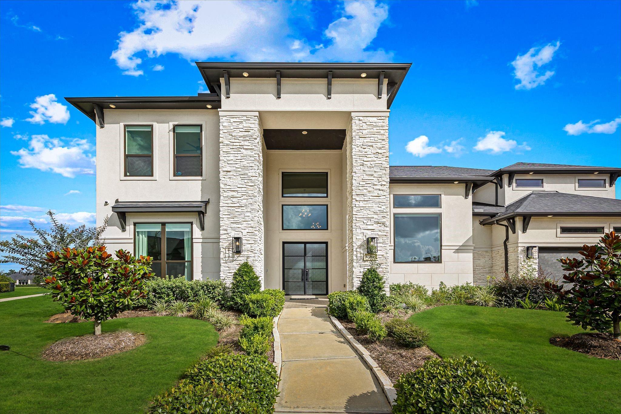 10206 Regatta Shore Drive