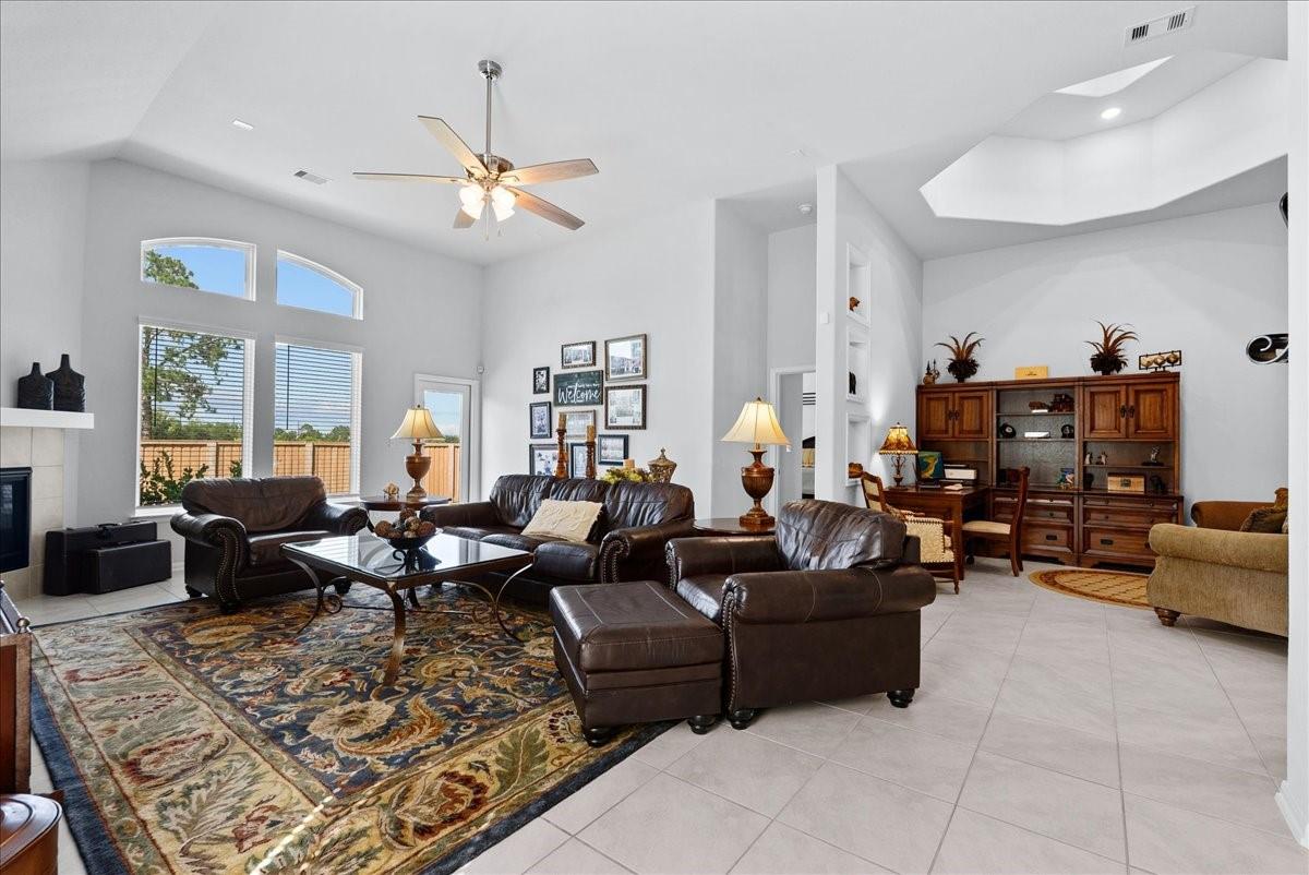 4907 Autumn Hills Trail