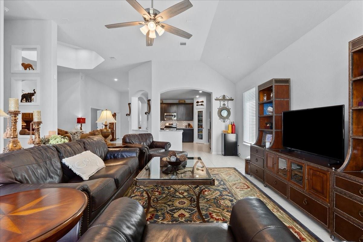 4907 Autumn Hills Trail