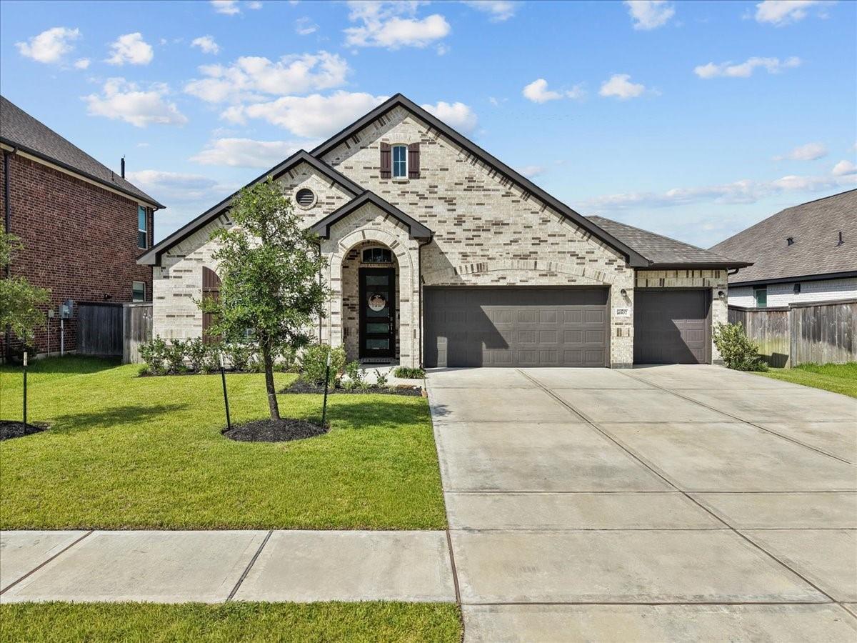 4907 Autumn Hills Trail