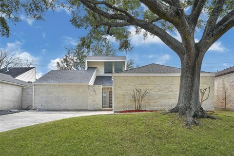 Photo of 14411 Briarhills Parkway, Houston, TX 77077 (MLS # 83114619)