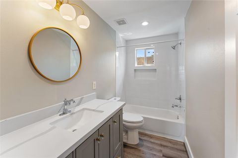 Tiny photo for 809 E 40th Street, Houston, TX 77022 (MLS # 5952260)