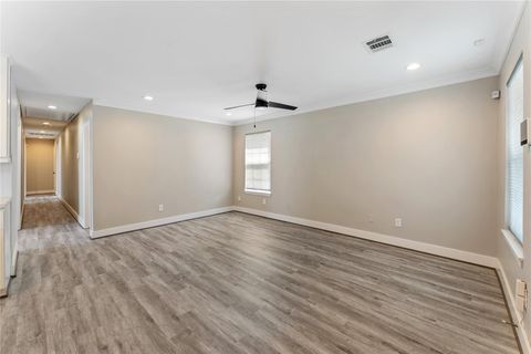 Tiny photo for 809 E 40th Street, Houston, TX 77022 (MLS # 5952260)