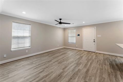 Tiny photo for 809 E 40th Street, Houston, TX 77022 (MLS # 5952260)