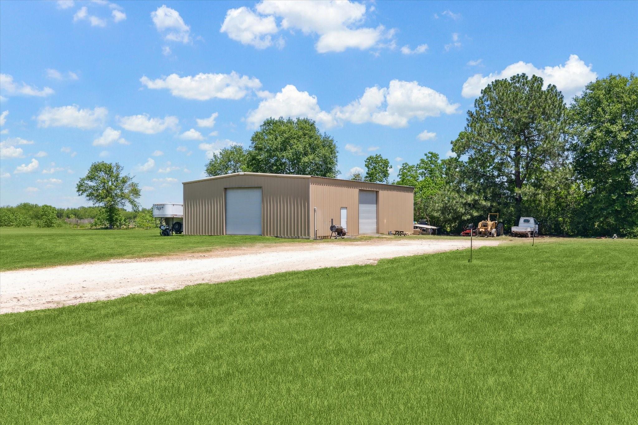 1170 Woody Lane