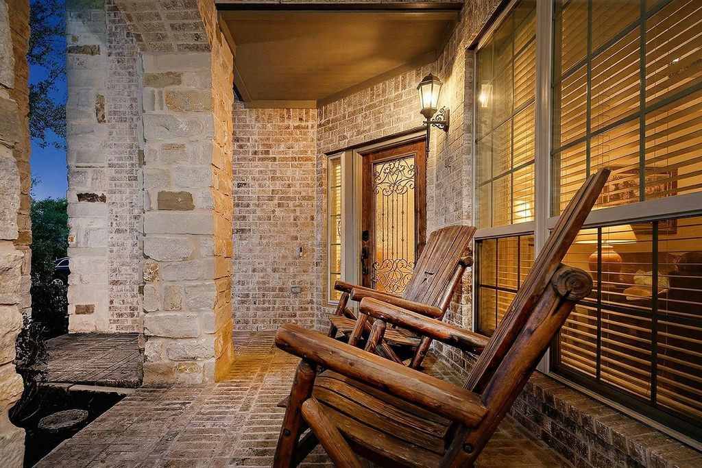 Photo of 146 Hearthshire Circle, The Woodlands, TX 77354 (MLS # 23945311)