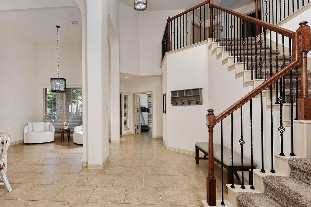 Photo of 146 Hearthshire Circle, The Woodlands, TX 77354 (MLS # 23945311)