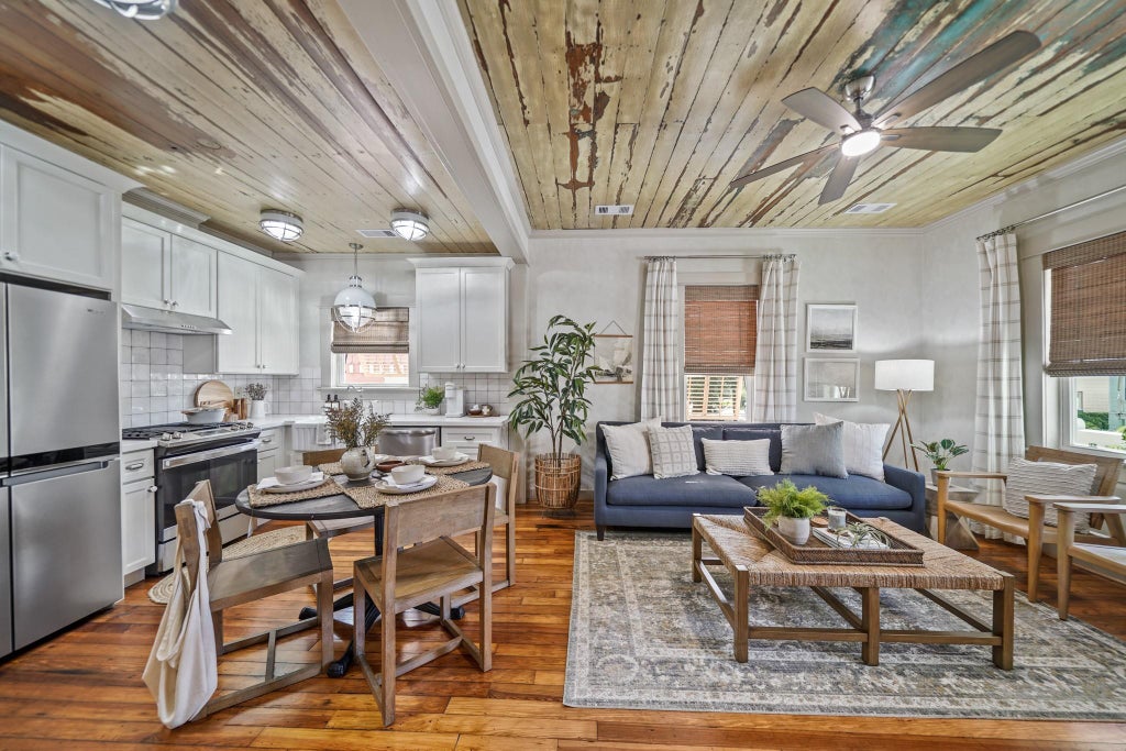 Photo of 3705 Avenue K, Galveston, TX 77550 (MLS # 19352045)