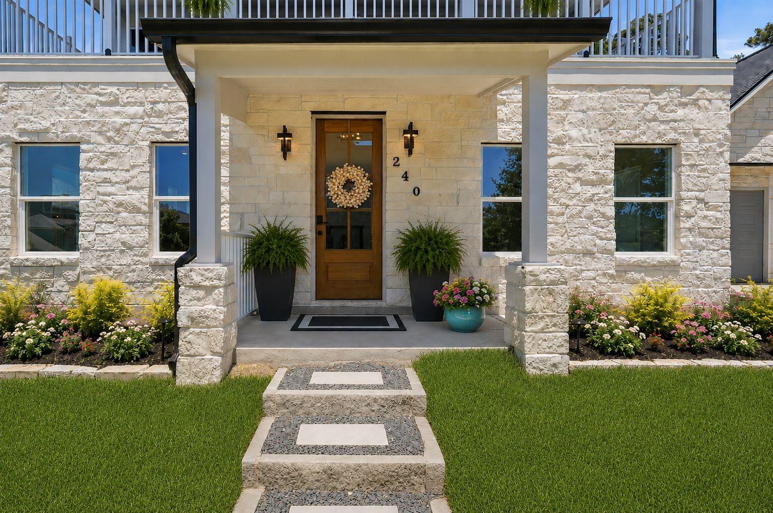 240 Sarasota Circle S