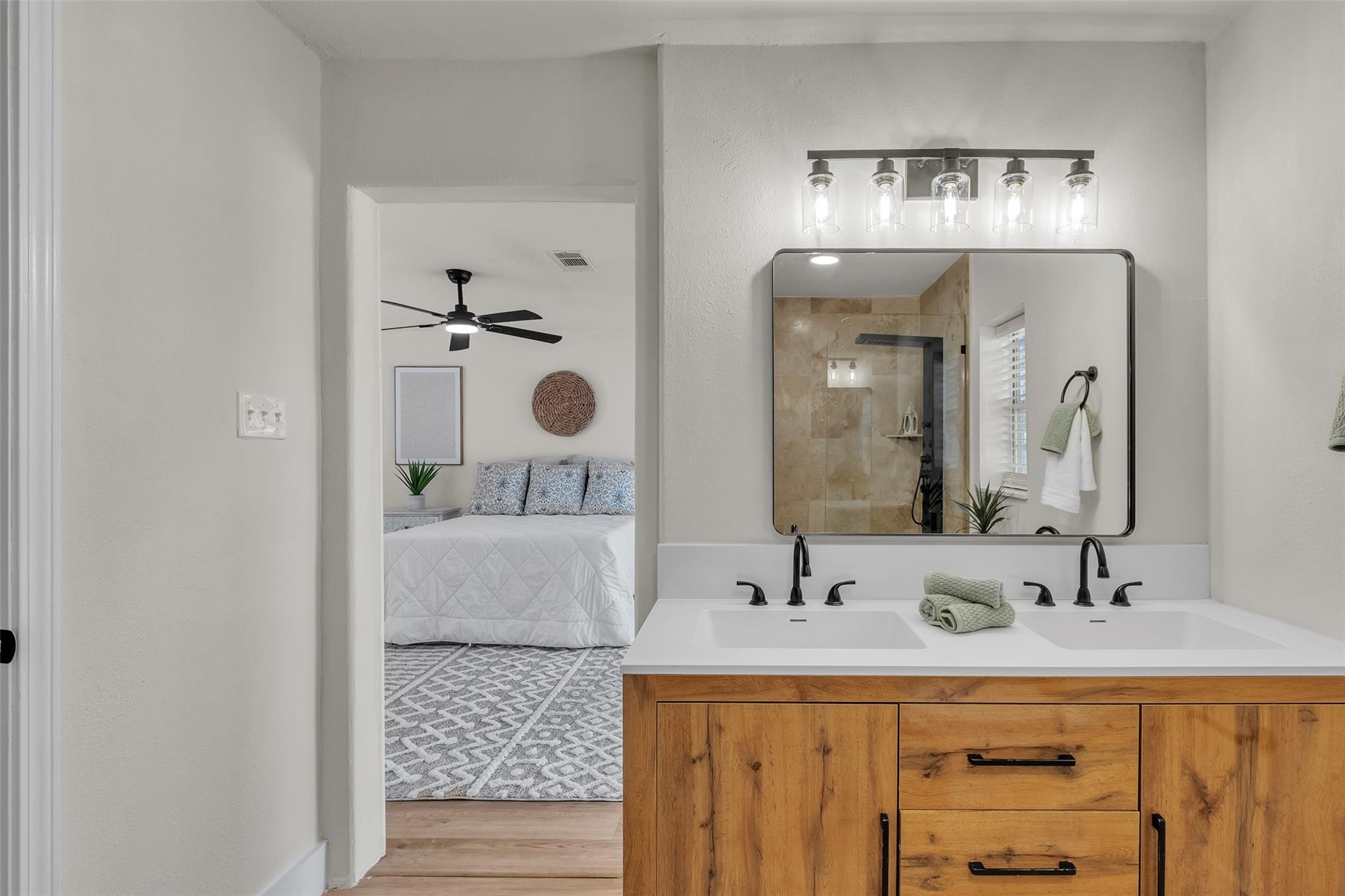 Houston, Texas 77092, United States, 3 Bedrooms Bedrooms, ,3 BathroomsBathrooms,Residential,Active,253445