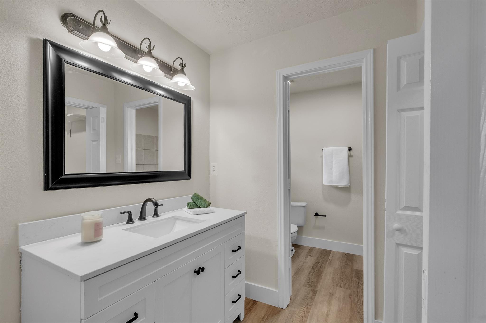 Houston, Texas 77092, United States, 3 Bedrooms Bedrooms, ,3 BathroomsBathrooms,Residential,Active,253445