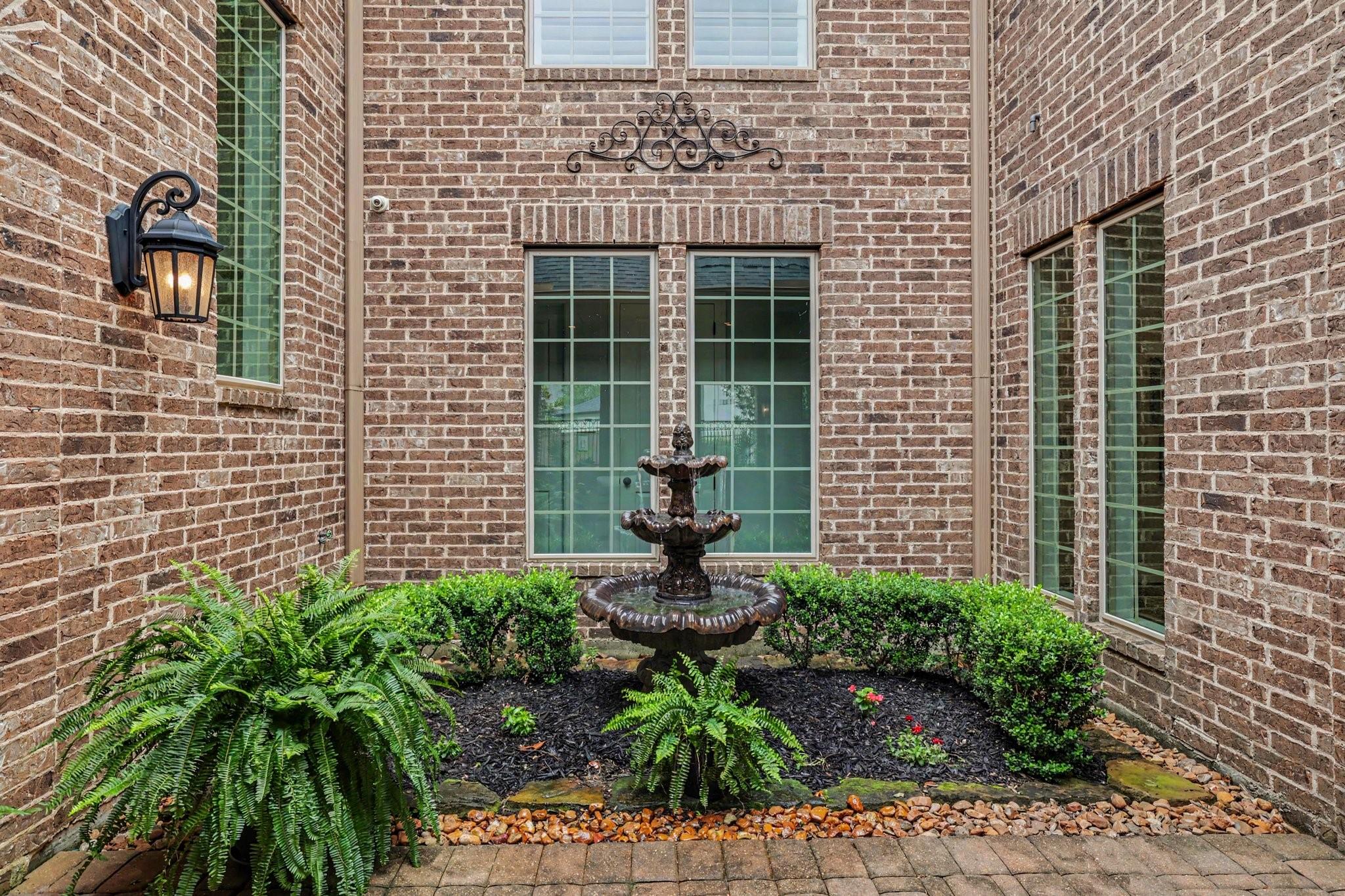 26 Hollyflower Place
