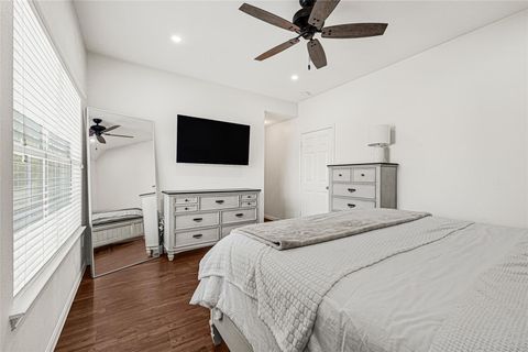 Tiny photo for 914 Redcrest Springs Court, Houston, TX 77073 (MLS # 92840115)