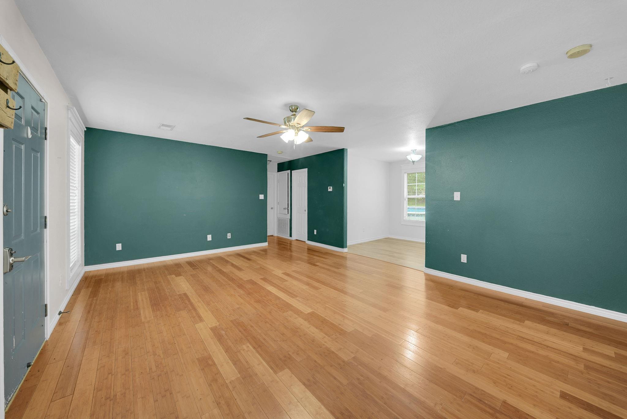 106 Bolton Way W