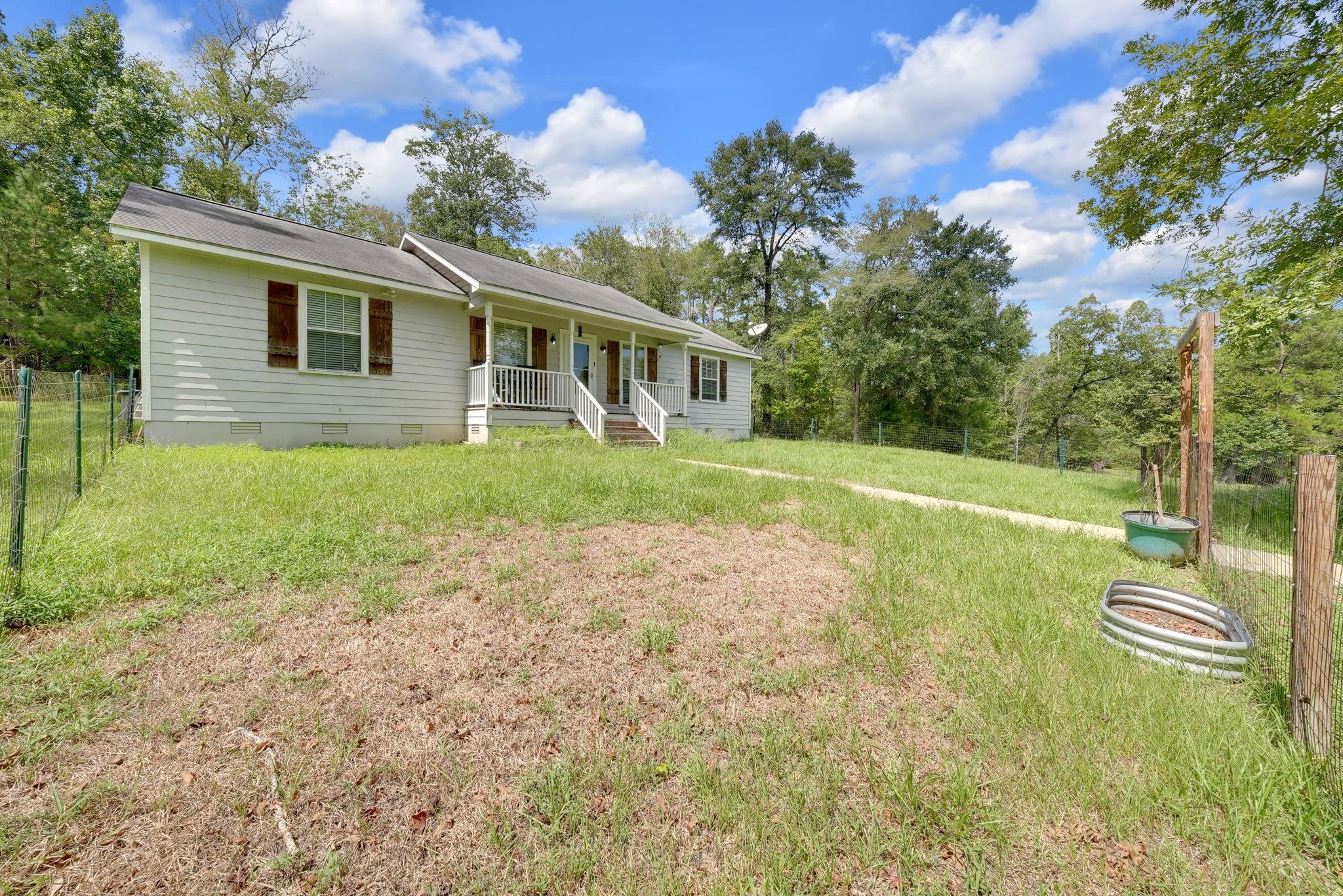 106 Bolton Way W